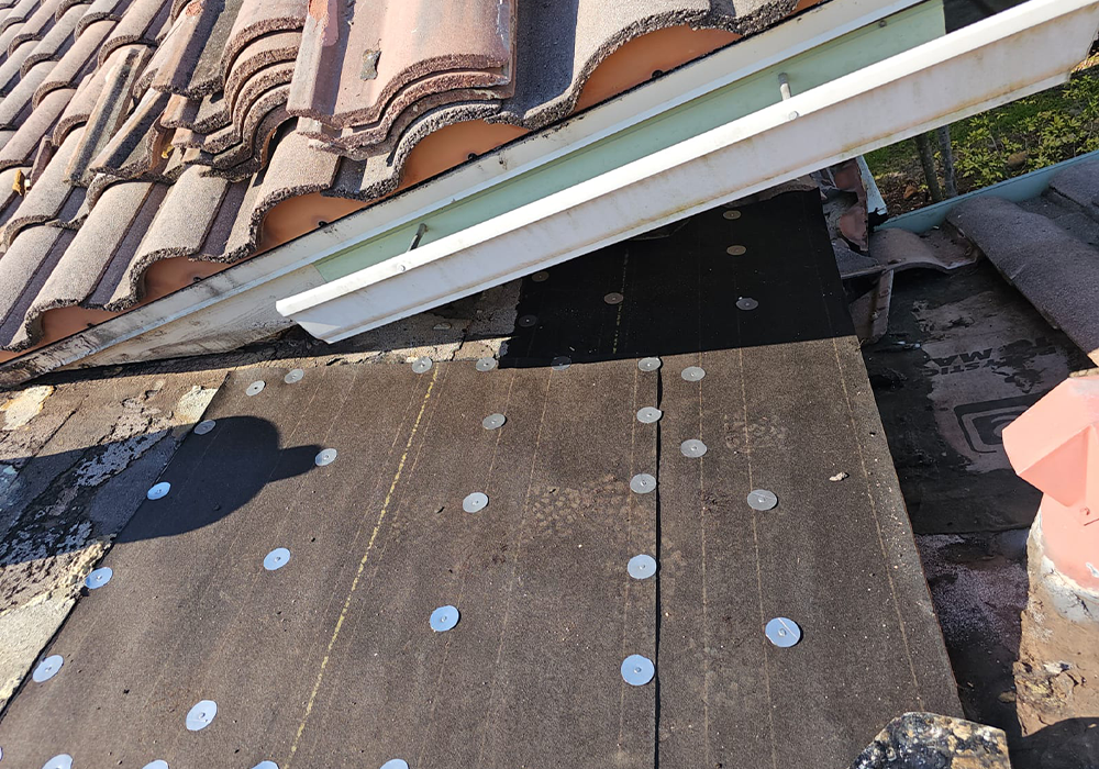 tile-roof-repair-valley-flashing-13-coconut-creek (13)
