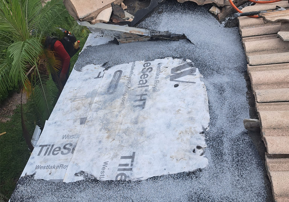 tile-roof-repair-valley-flashing-13-coconut-creek (23)