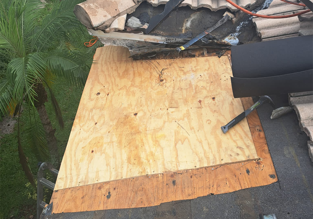 tile-roof-repair-valley-flashing-13-coconut-creek (25)