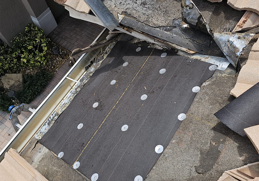 tile-roof-repair-valley-flashing-13-coconut-creek (6)