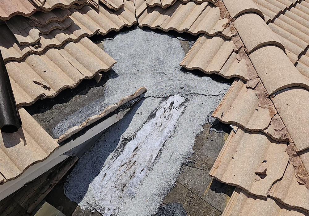 tile-roof-repair-valley-flashing-13-coconut-creek (8)
