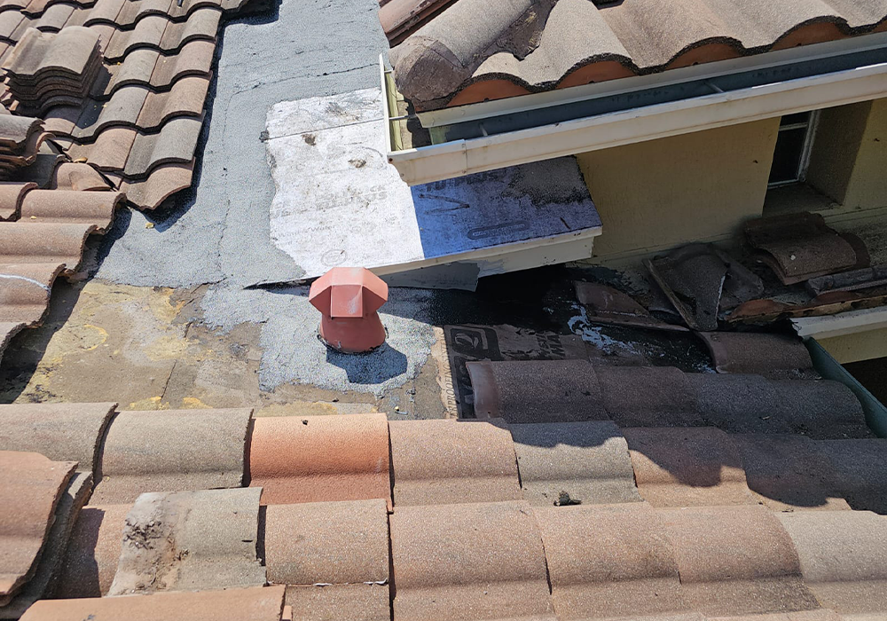 tile-roof-repair-valley-flashing-13-coconut-creek (9)