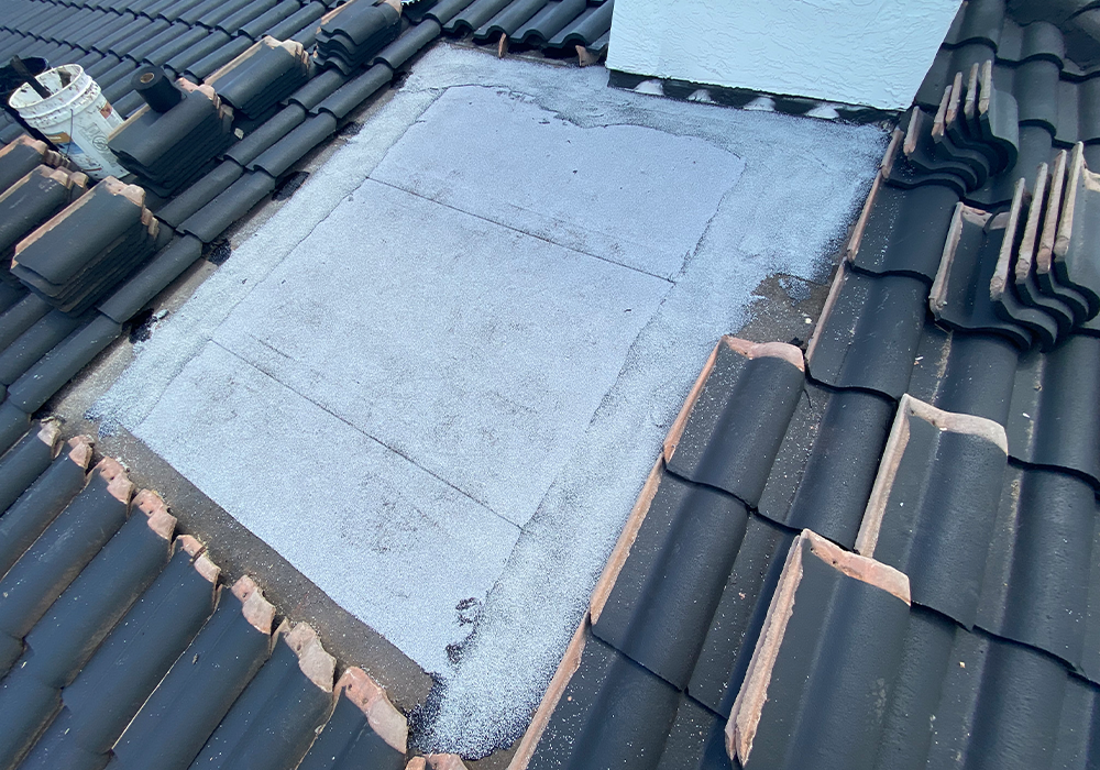 tile-roof-skylight-flashing-repair-6-deerfield-beach (5)