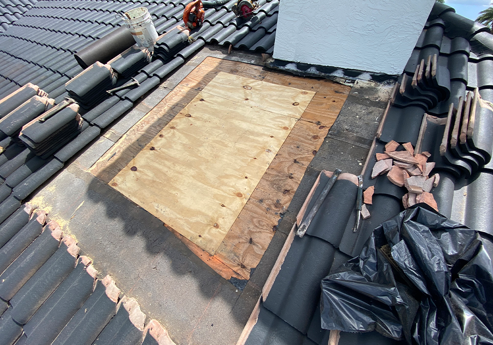 tile-roof-skylight-flashing-repair-6-deerfield-beach (7)